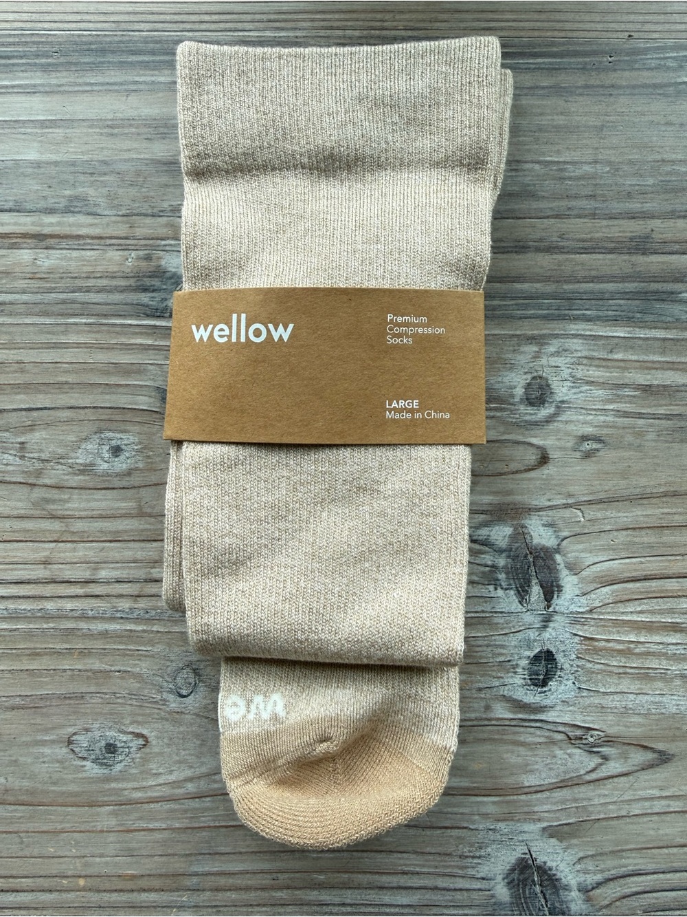 Wellow Knee High Premium Compression Socks for Men & Women